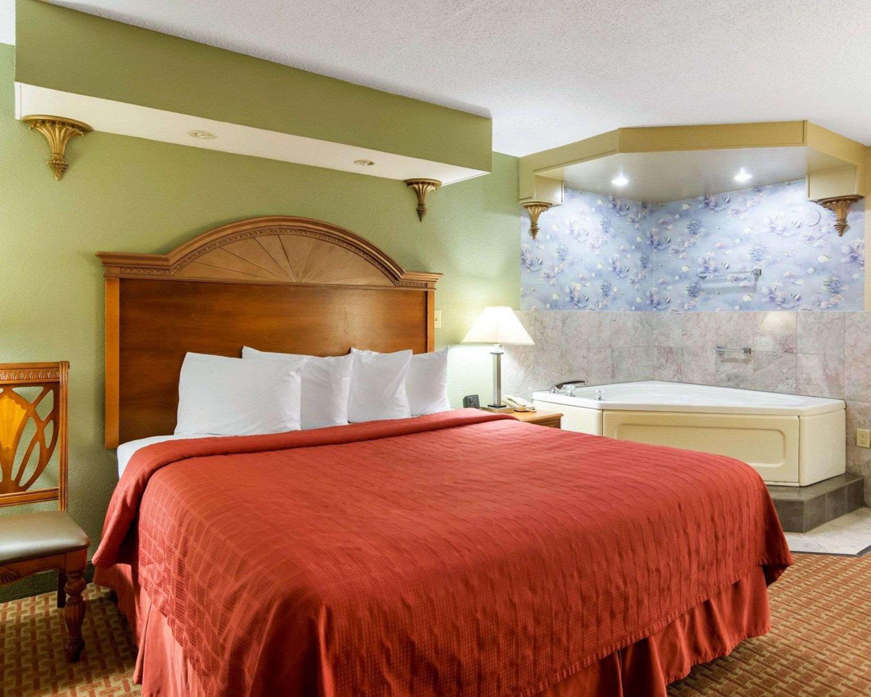 Quality Inn South Hill I-85 Eksteriør bilde