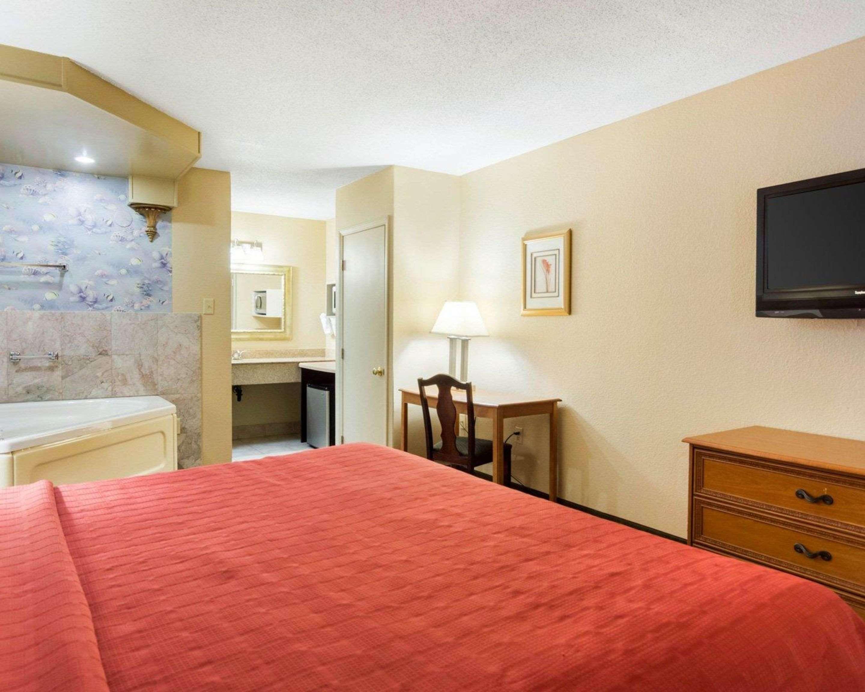 Quality Inn South Hill I-85 Eksteriør bilde