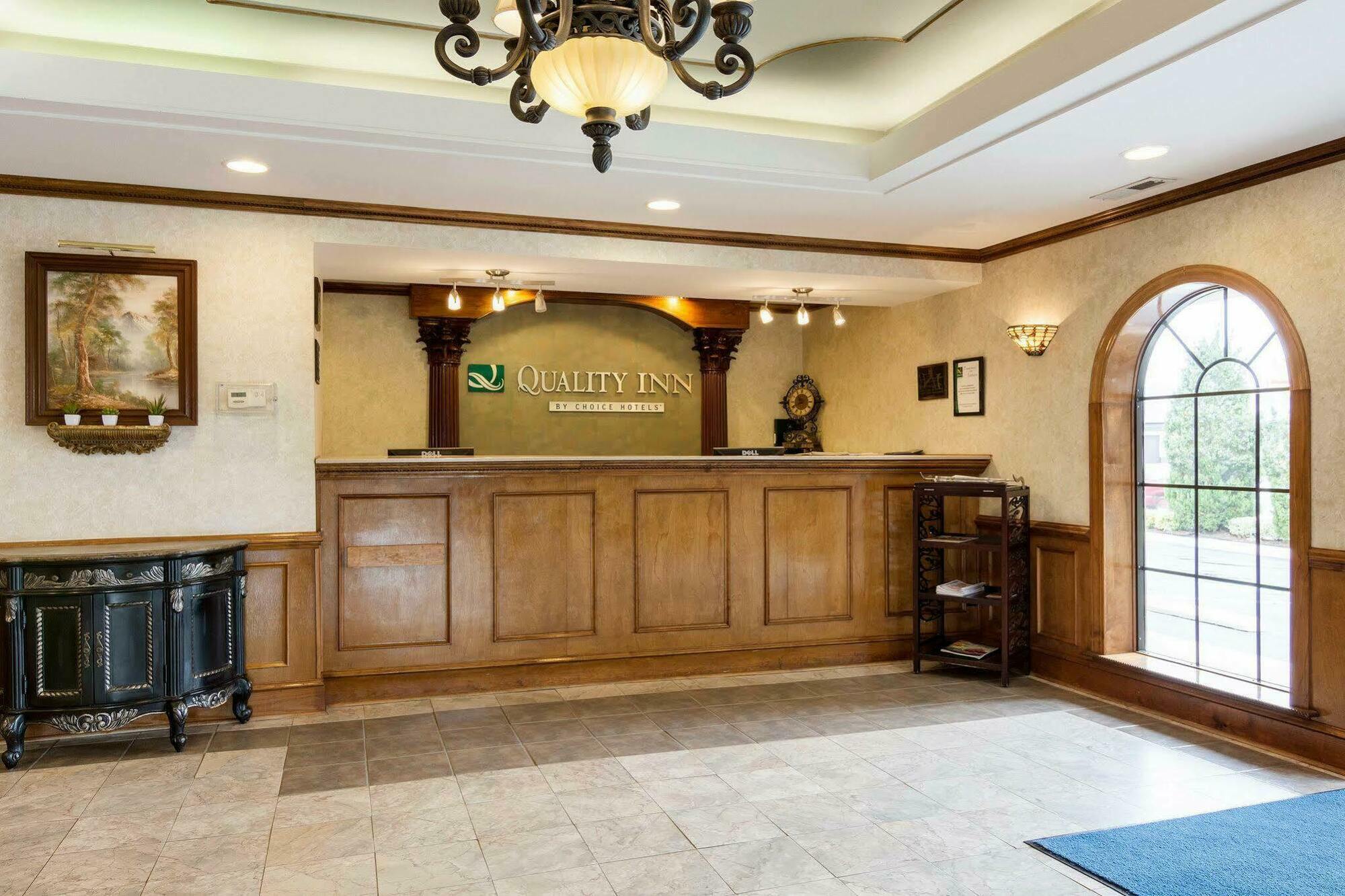 Quality Inn South Hill I-85 Eksteriør bilde